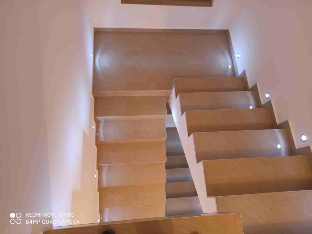 Stepeniste LED svetla